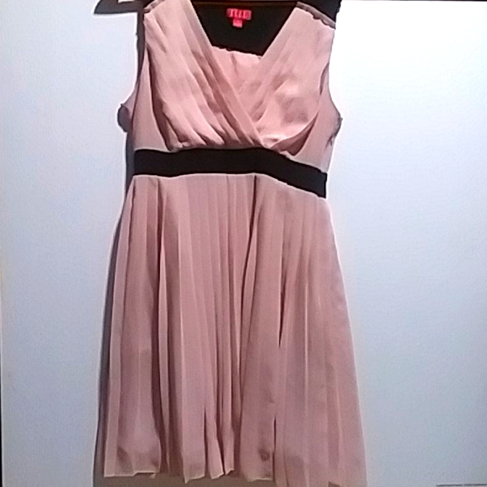 Light pink and black Elle dress